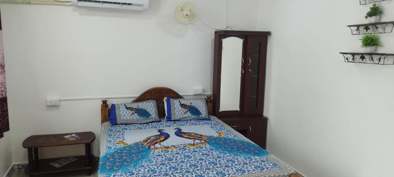 Kavieya Residency Hotel Purnankuppam Exterior photo