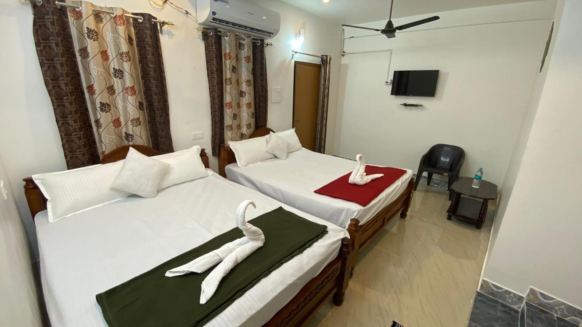 Kavieya Residency Hotel Purnankuppam Exterior photo